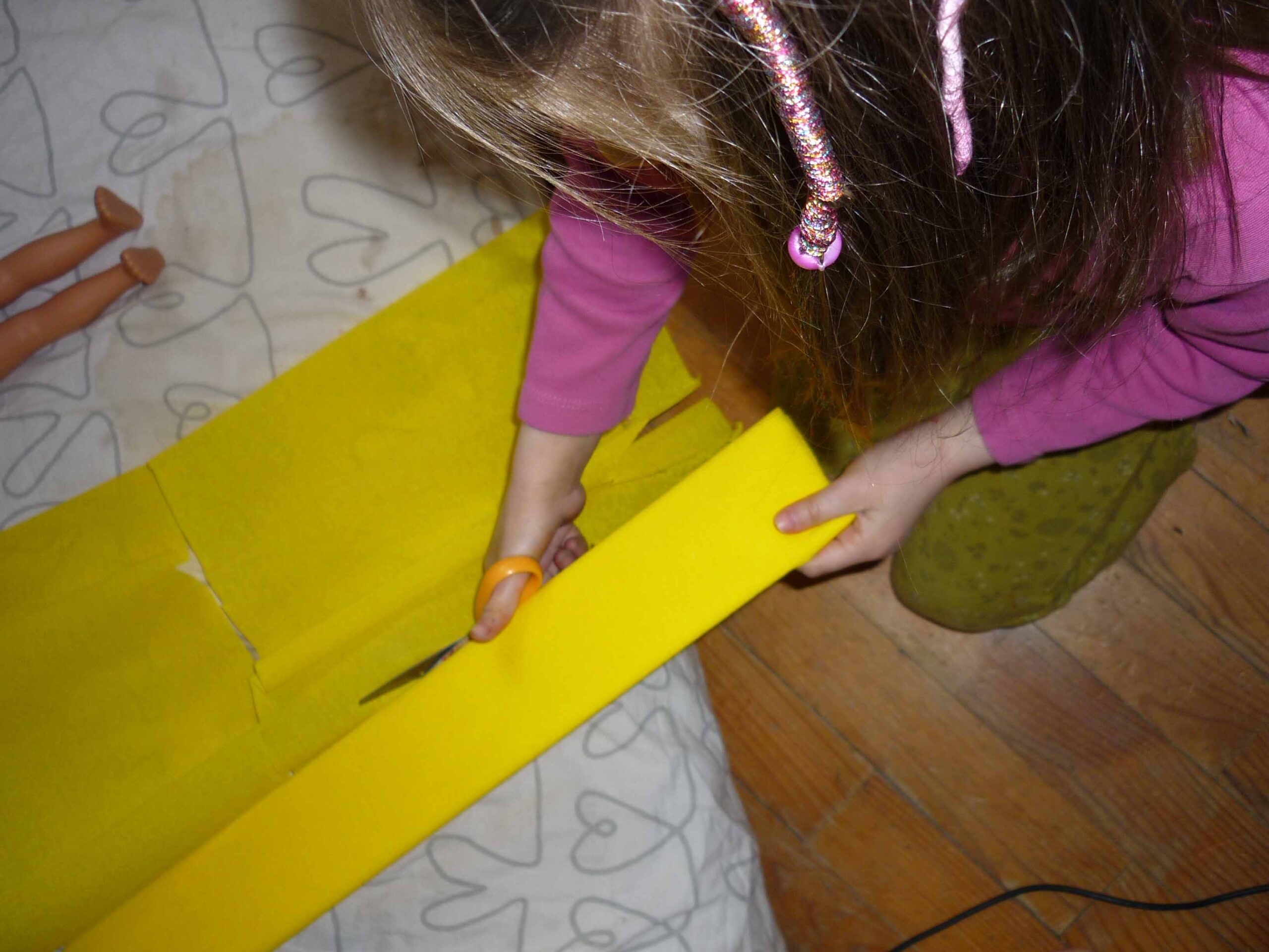 Mannequin habillé en jaune