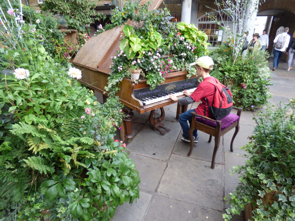 Londres, piano à Covent Garden