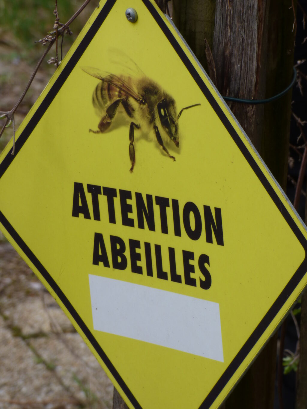 Panneau Attention abeilles