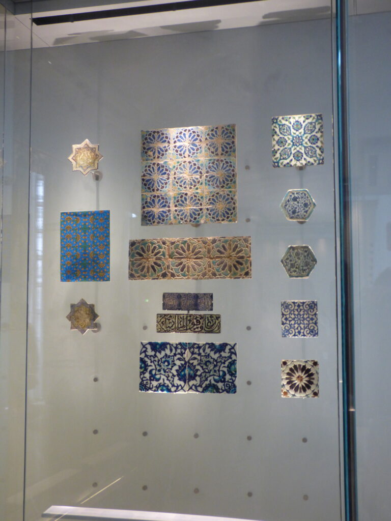 Visite de l'Institut du monde arabe, sur le thème des forme géométriques