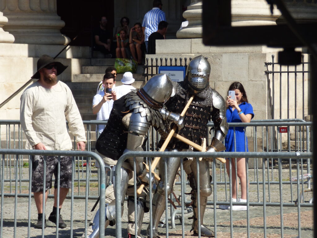 Festival Paris vaut bien une fête, combat de béhourd