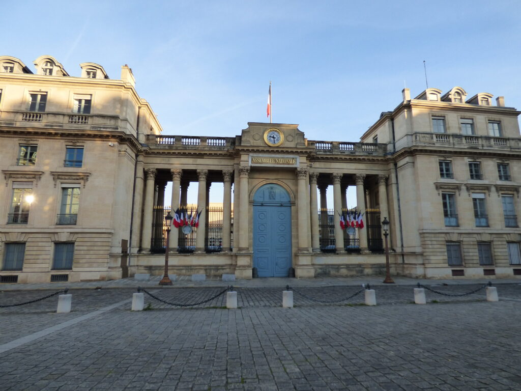 Visite de l'Assemblée nationale, façade